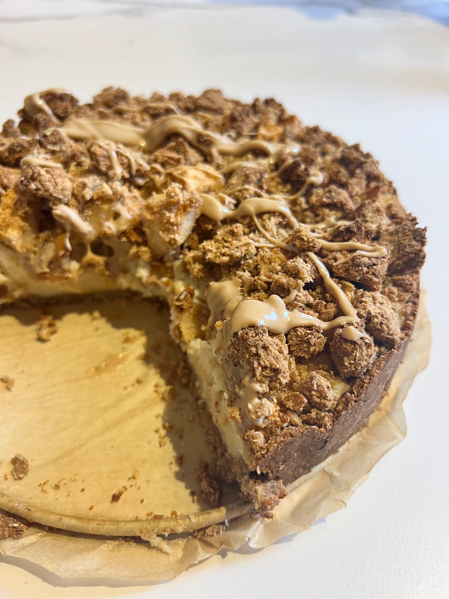 Apple Crumble Cheesecake