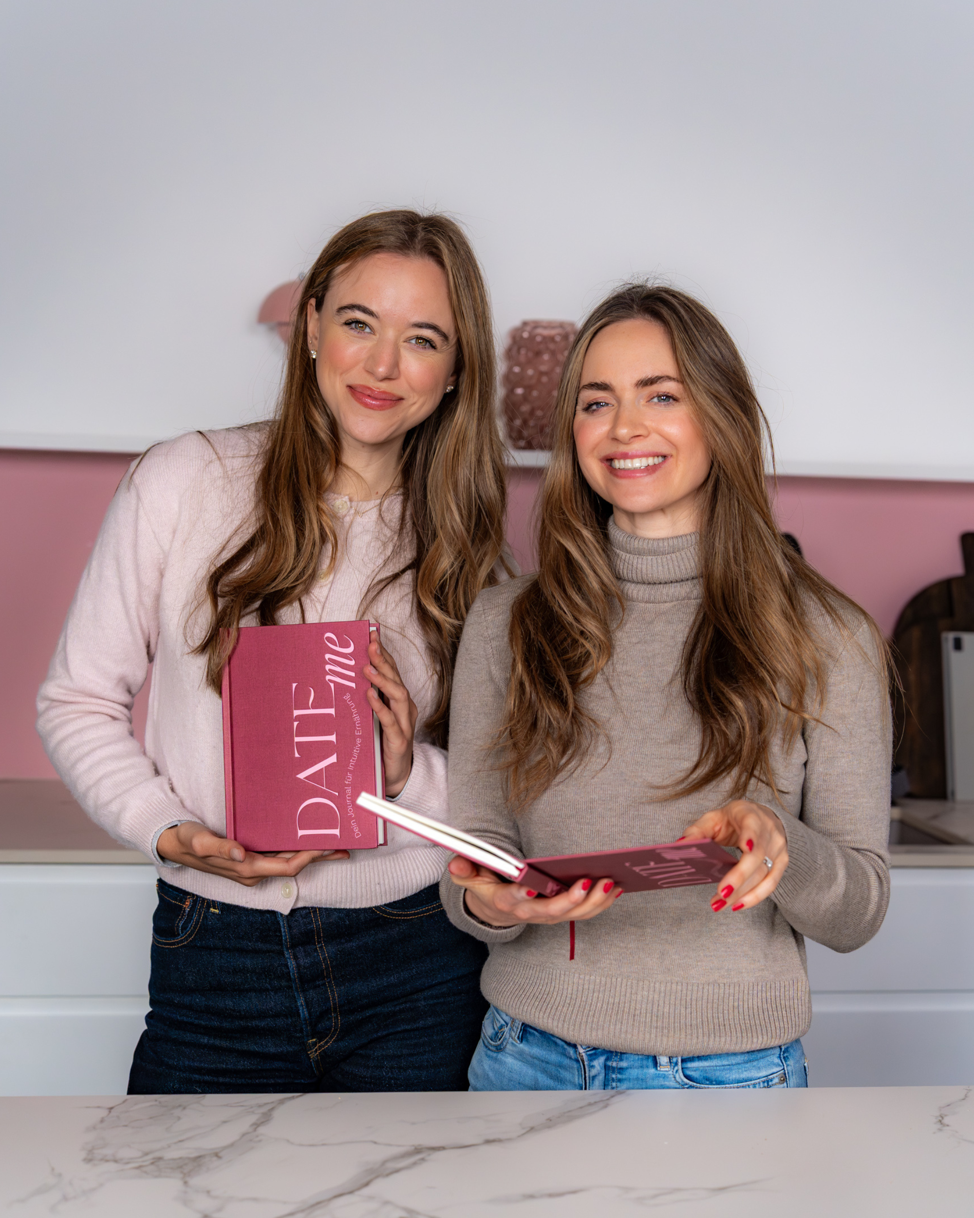 Achtsamkeitsjournal von Linis Bites x Elena Noemi Miller – DATEme Journal – Gründerinnen